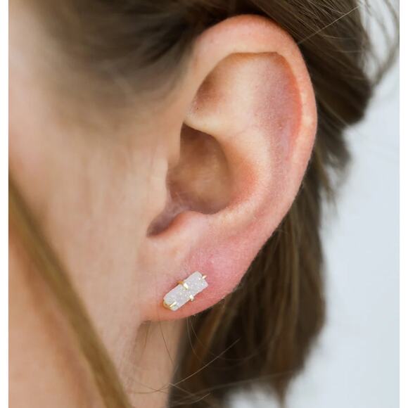 NEW ANTHROPOLOGIE JaxKelly 18kt Gold White Druzy Stone Gemstone Bar Earring - Picture 4 of 7